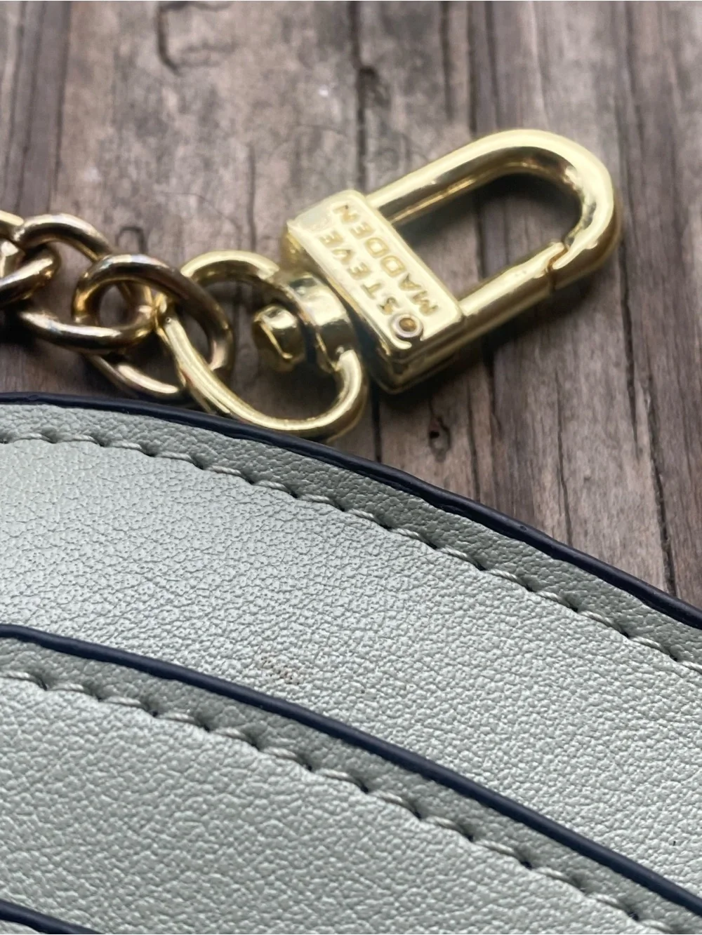 ✨ STEVE MADDEN- Pale Mint Card Wallet Keychain🤩